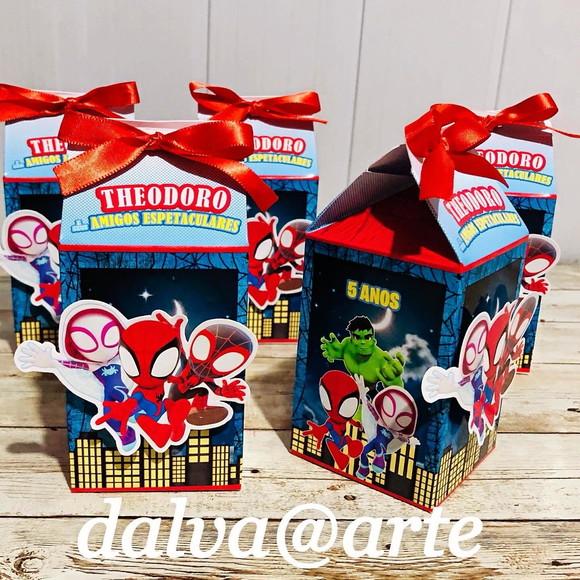 Caixinha Milk Homem Aranha e Seus Amigos Espetaculares