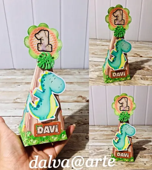 Caixinha Pirâmide Dinossauros