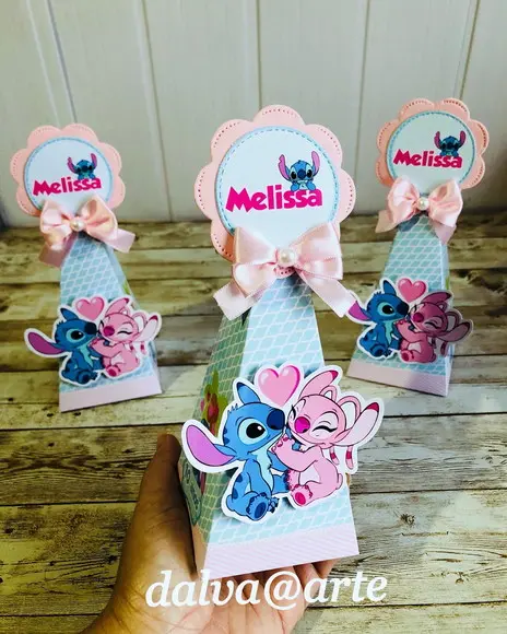 Caixinha Pirâmide Stitch e Angel