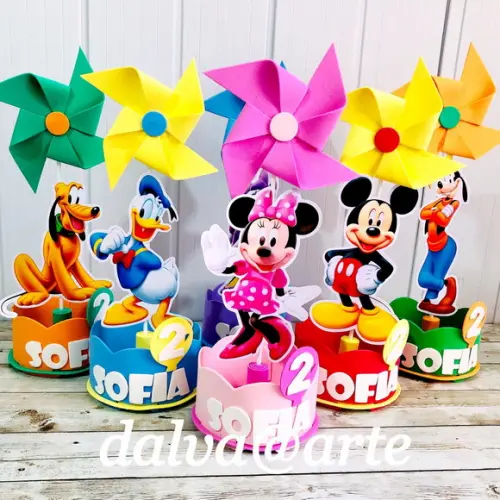 Centro de Mesa Mickey e Sua Turma