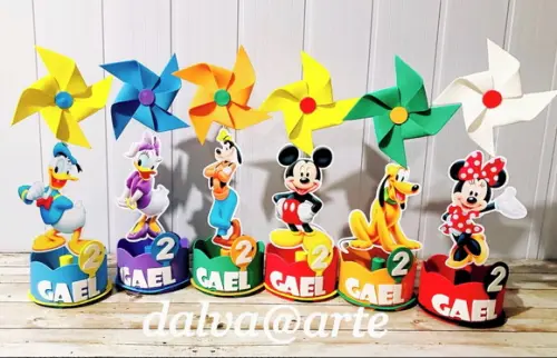 Centro de Mesa Mickey e Sua Turma