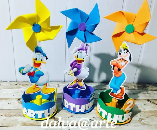 Centro de Mesa Mickey e Sua Turma