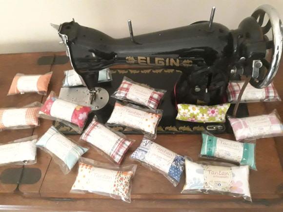 Kit 10 Agulheiro em Tecido para Máquina de Costura 10 Peças