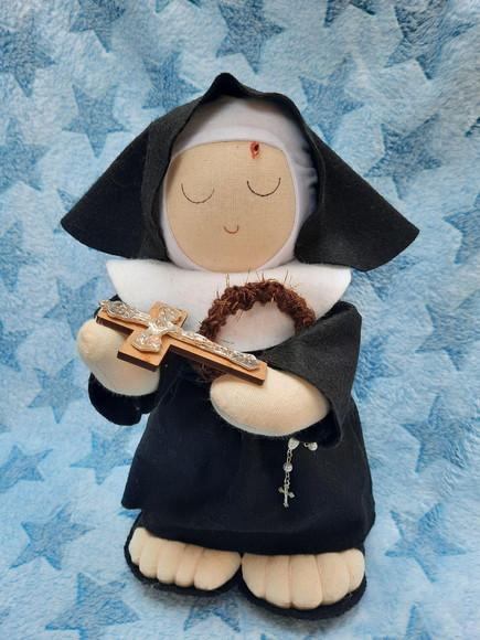 Santa Rita de Cássia em Tecido e Feltro