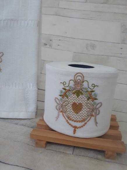 toalha de lavabo e Porta Papel higiênico