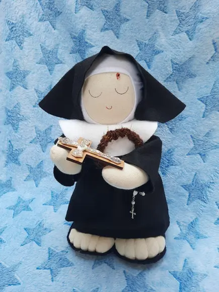 Santa Rita de Cássia em Tecido e Feltro