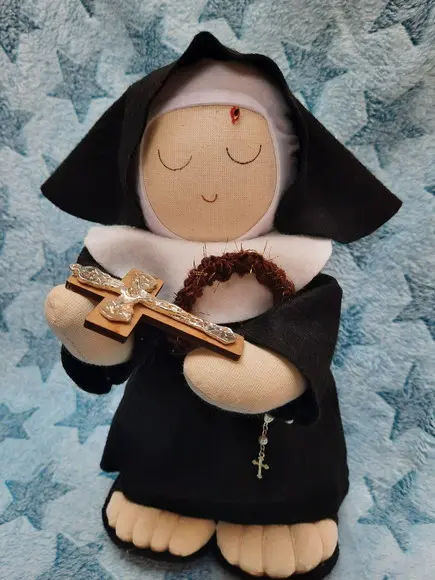 Santa Rita de Cássia em Tecido e Feltro