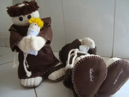 SANTO ANTÔNIO DE TECIDO PERSONALIZADO PARA CASAMENTO