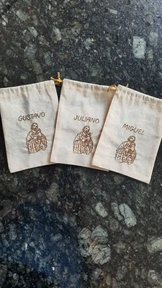 Saquinho de São José Bordado Personalizado