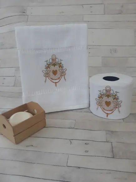 toalha de lavabo e Porta Papel higiênico