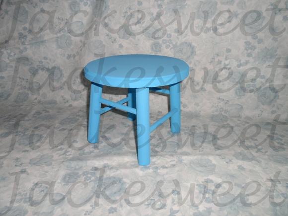 Banquinho em Madeira Azul
