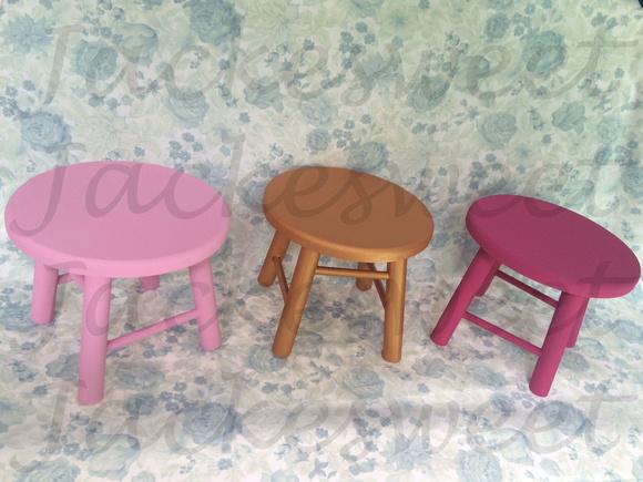Banquinho em Madeira Pink,rosa e Dourado