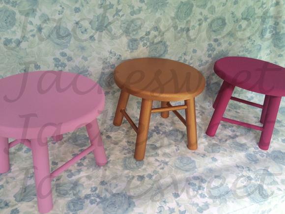 Banquinho em Madeira Pink,rosa e Dourado