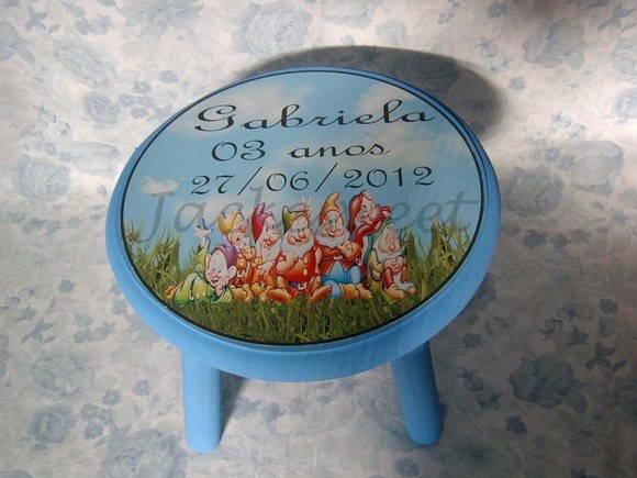 Banquinho em mdf Personalizado