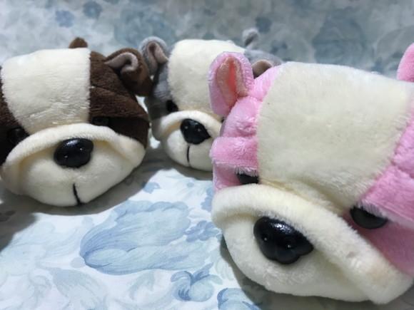 Cachorro Chaveiro Buldogue Rosa e Marrom Escuro