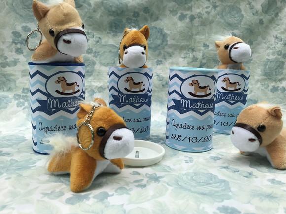 Cavalinhos em Pelúcia Chaveiro + Cofrinho 10 Unidades
