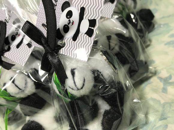 Ursinho Panda cinza com preto