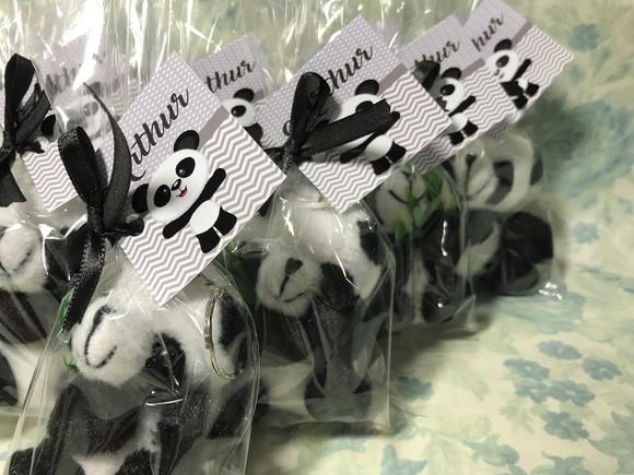 Ursinho Panda cinza com preto
