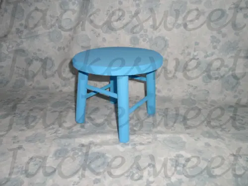 Banquinho em Madeira Azul