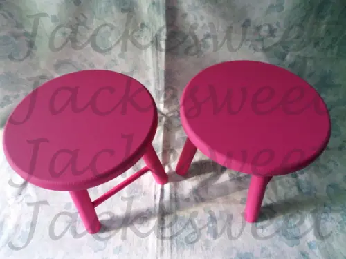 Banquinho em Madeira Pink