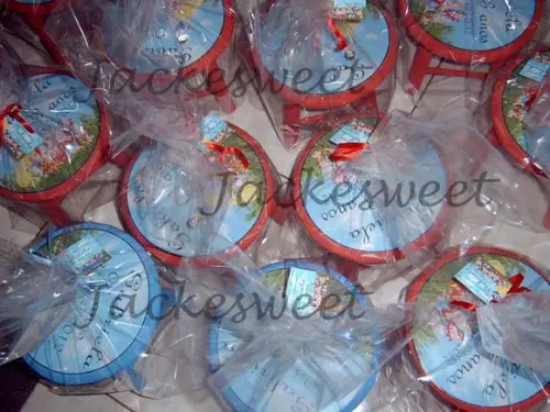 Banquinho em mdf Personalizado
