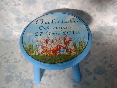 Banquinho em mdf Personalizado