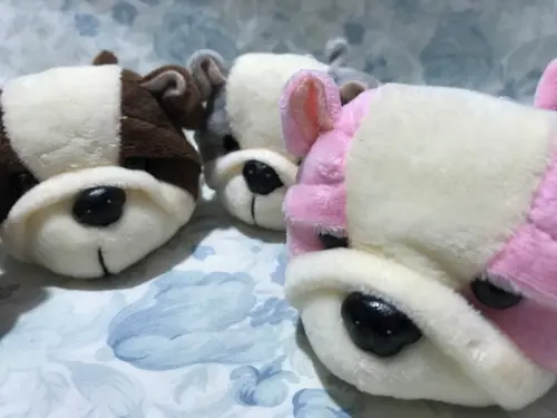 Cachorro Chaveiro Buldogue Rosa e Marrom Escuro