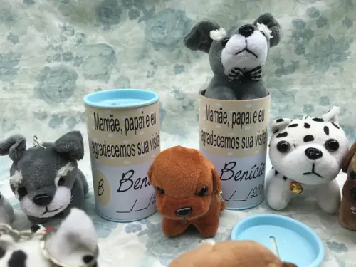 Cachorro em Pelúcia Chaveiro + Cofrinho 20 Unidades