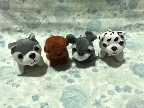 Cachorro em Pelúcia Chaveiro 80 Unidades