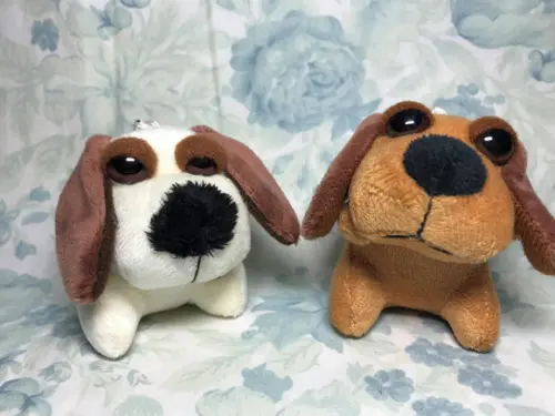 Cachorro em Pelúcia Chaveiro Creme e Marrom