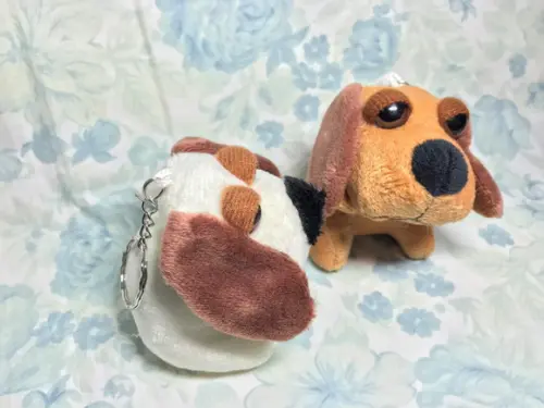 Cachorro em Pelúcia Chaveiro Creme e Marrom