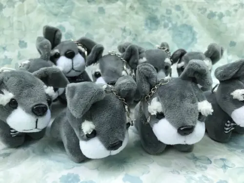 Cachorro em Pelúcia Chaveiro Schnauzer