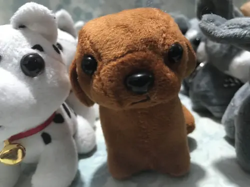 Cachorro em Pelúcia Chaveiro Variado 110 Unidades