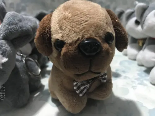 Cachorro em Pelúcia Chaveiro Variado 110 Unidades
