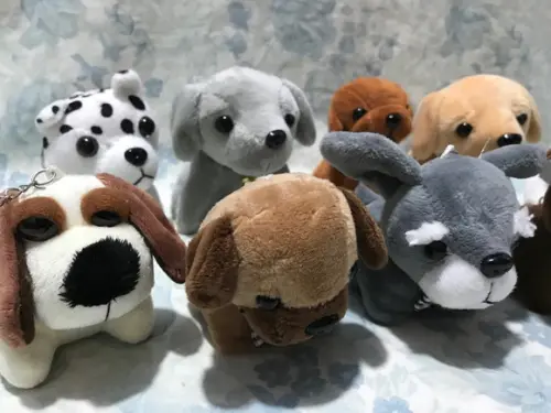 Cachorro em Pelúcia Chaveiro Variados S/c 50unid