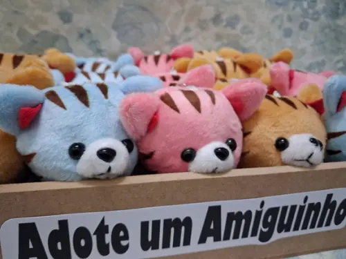 Gatinho em Pelúcia 30unid com Bandeja Personalizada