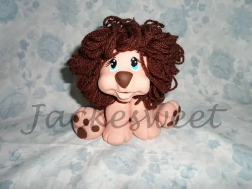 LEAO EM BISCUIT