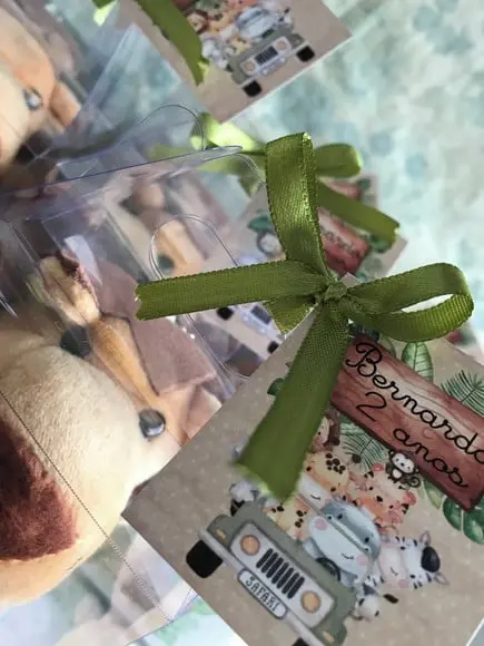Lembrancinha Pelúcia Leão 18cm na Caixa