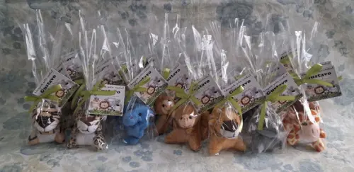 Lembrancinha Pelúcia Mini Selva Kit 40 Unidades