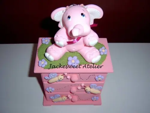 Mini Cômoda com elefante