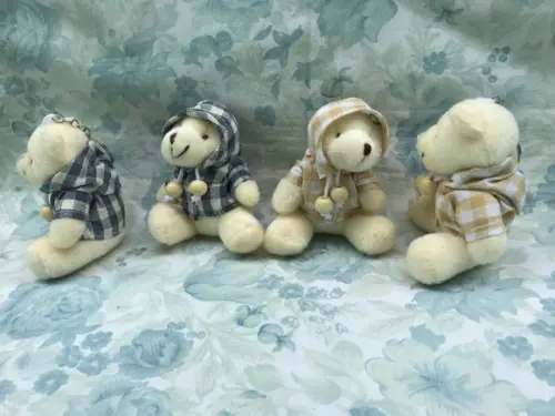 Mini Ursinho Creme Casaco Xadrez