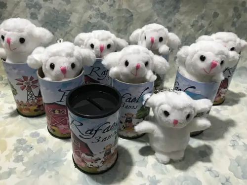 Ovelhinha em Pelúcia Chaveiro + Cofrinho 15 Unidades