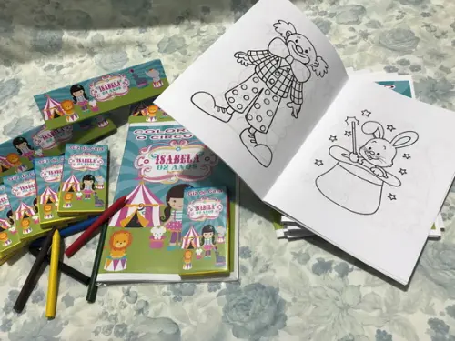 Revistinha de colorir Personalizada