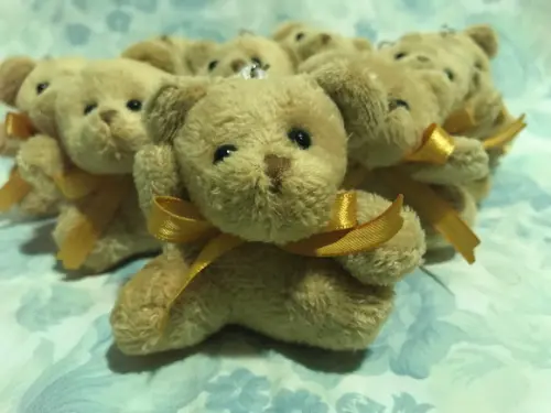 Ursinho Fofo 6cm Fitinha Dourada