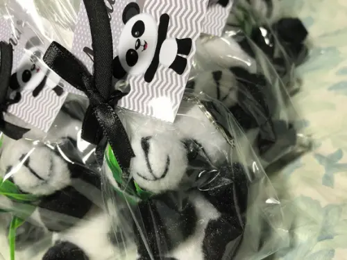 Ursinho Panda cinza com preto