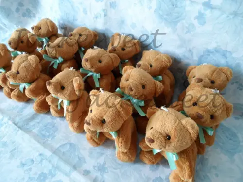 URSO MARROM ESCURO GRAVATA VERDE BEBÊ 18UNID
