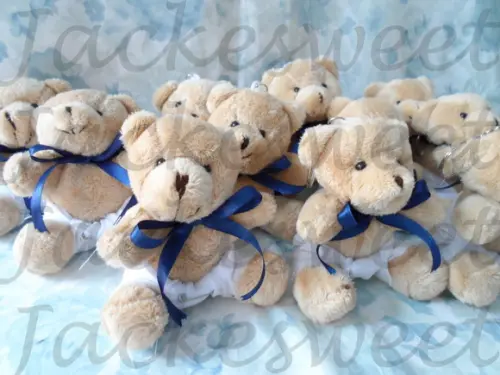 Urso Marrom Gravata Azul Fralda Branca