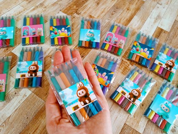 Lembrança de Eventos Mini Lápis de Cor Inspirado no Labubu