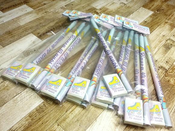 Lembrança de Festa Kit Lápis e Borracha Patins M1