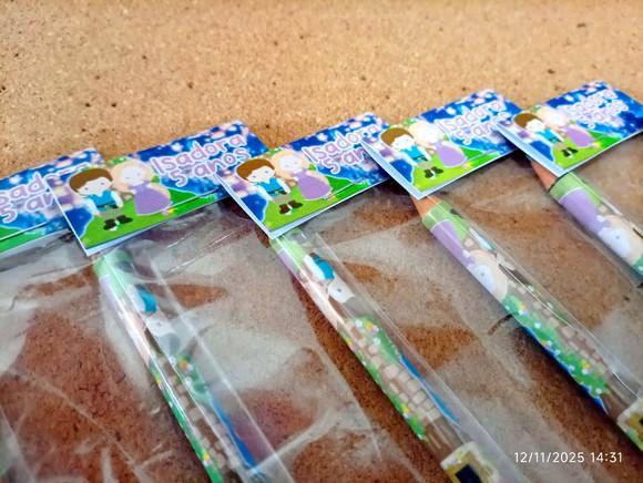 Lembrança de Festa Lápis e Borracha Rapunzel Cute